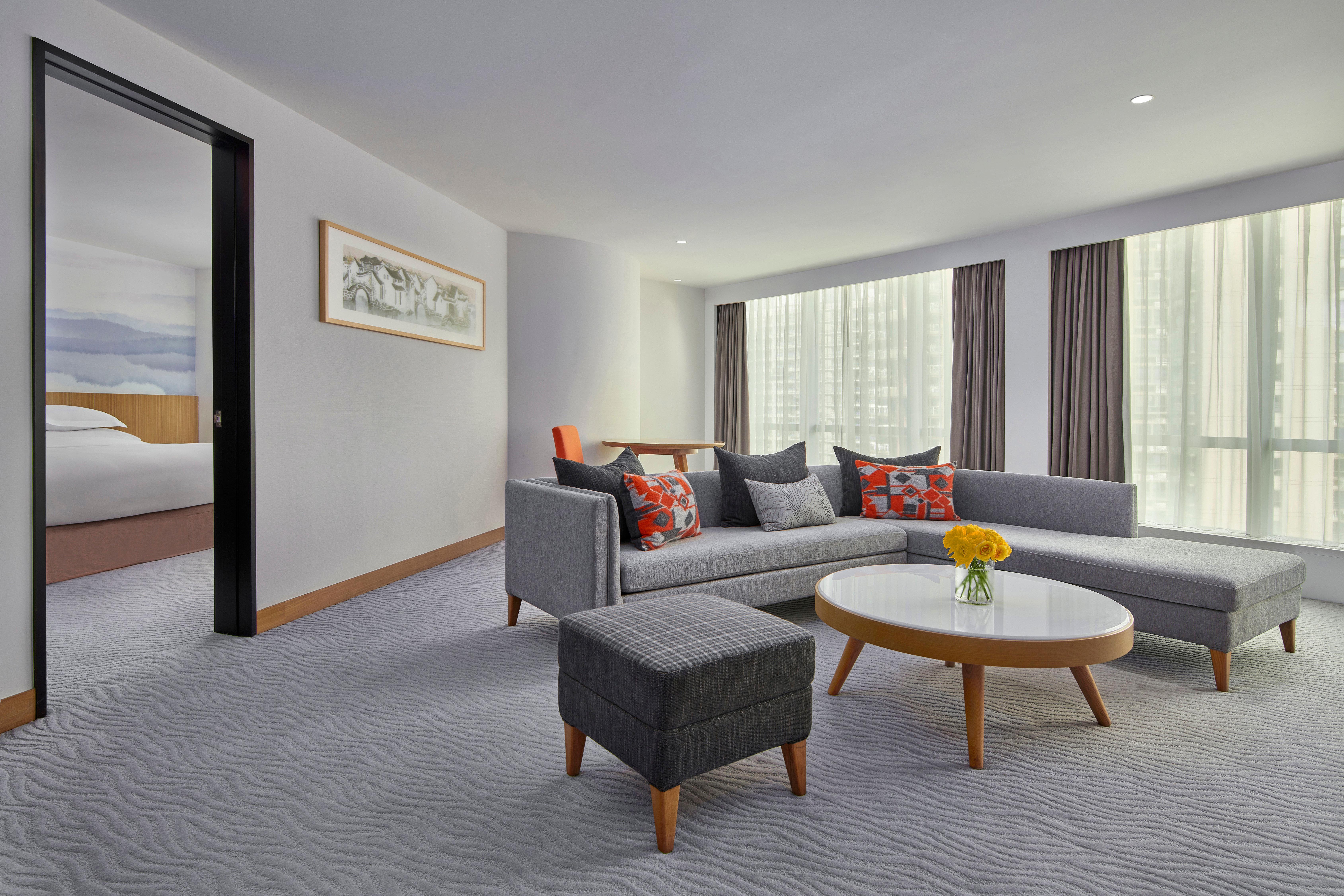 Crowne Plaza Zhuhai City Center By Ihg - Offers Free One-Way Shuttle To Chimelong Ocean Kingdom Ngoại thất bức ảnh