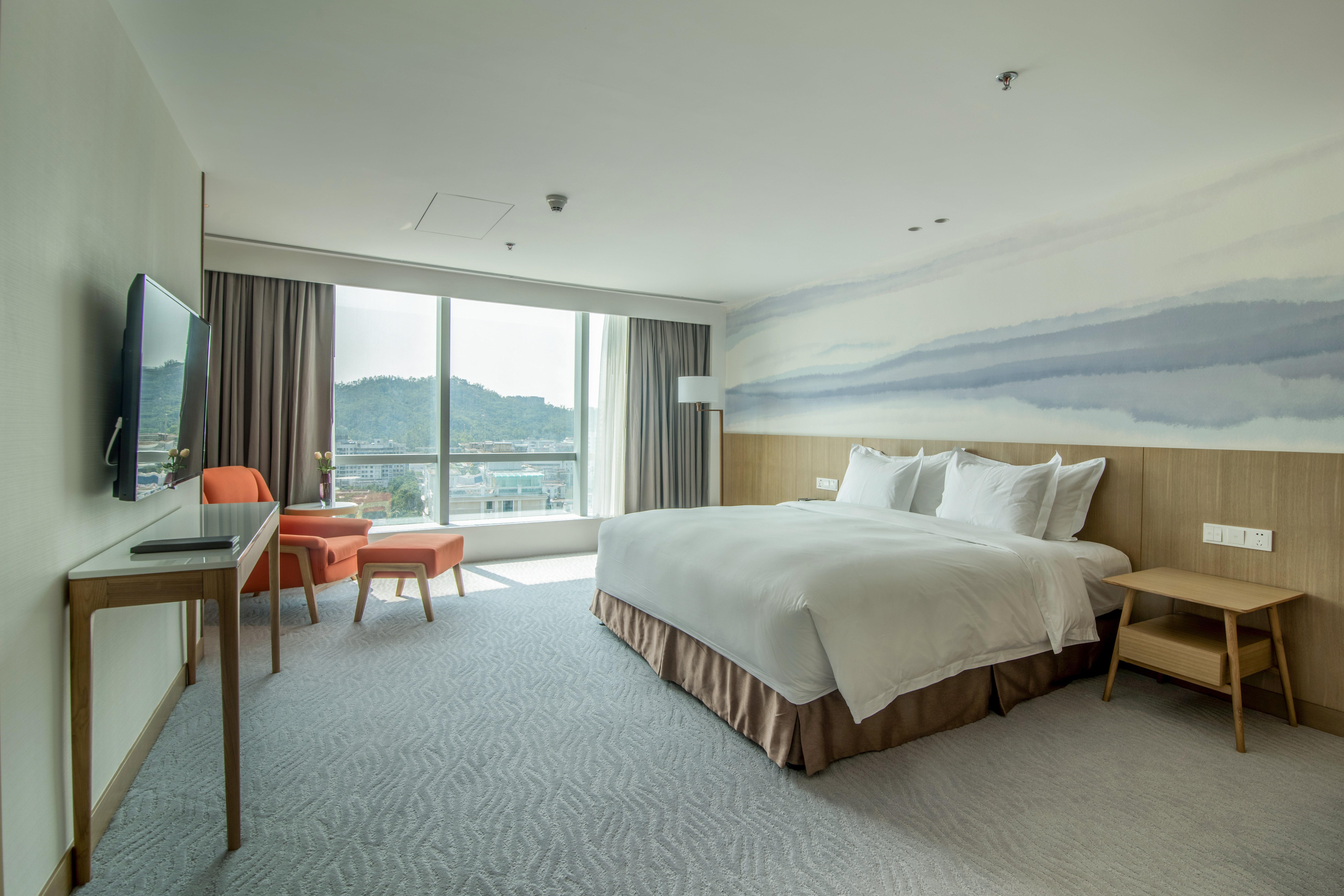 Crowne Plaza Zhuhai City Center By Ihg - Offers Free One-Way Shuttle To Chimelong Ocean Kingdom Ngoại thất bức ảnh