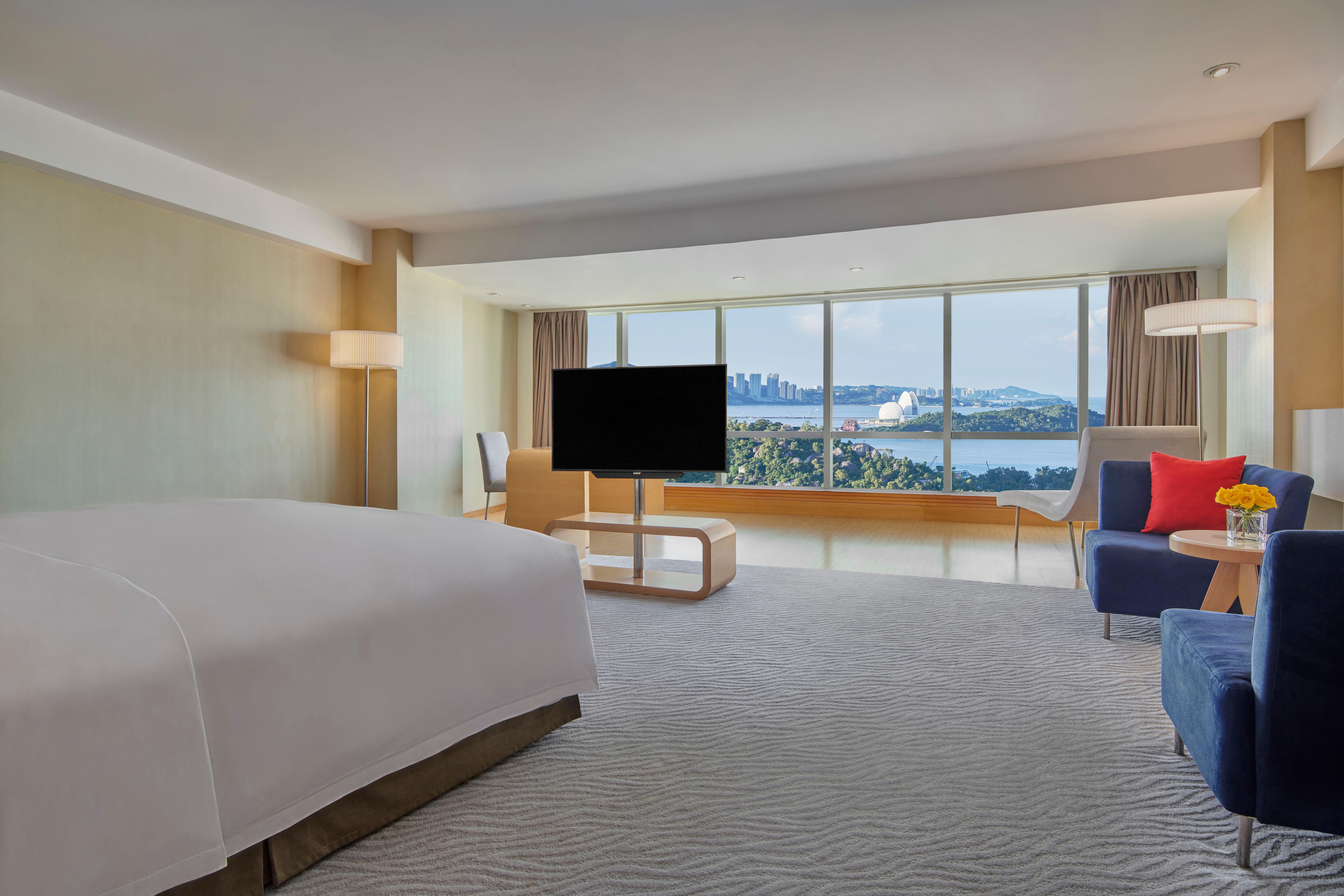 Crowne Plaza Zhuhai City Center By Ihg - Offers Free One-Way Shuttle To Chimelong Ocean Kingdom Ngoại thất bức ảnh