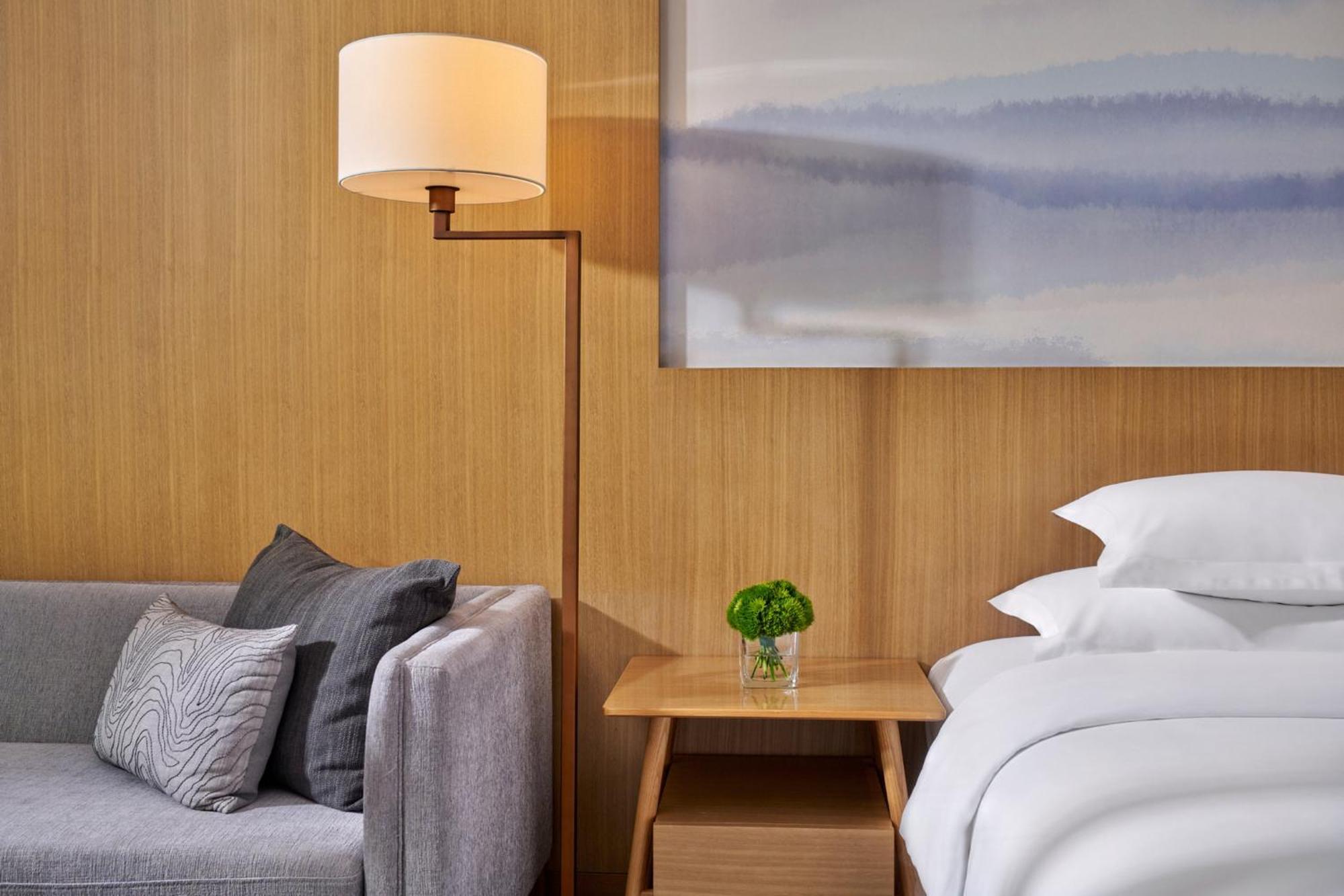 Crowne Plaza Zhuhai City Center By Ihg - Offers Free One-Way Shuttle To Chimelong Ocean Kingdom Ngoại thất bức ảnh