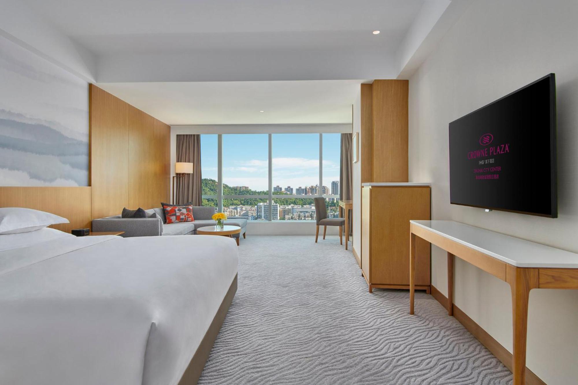 Crowne Plaza Zhuhai City Center By Ihg - Offers Free One-Way Shuttle To Chimelong Ocean Kingdom Ngoại thất bức ảnh