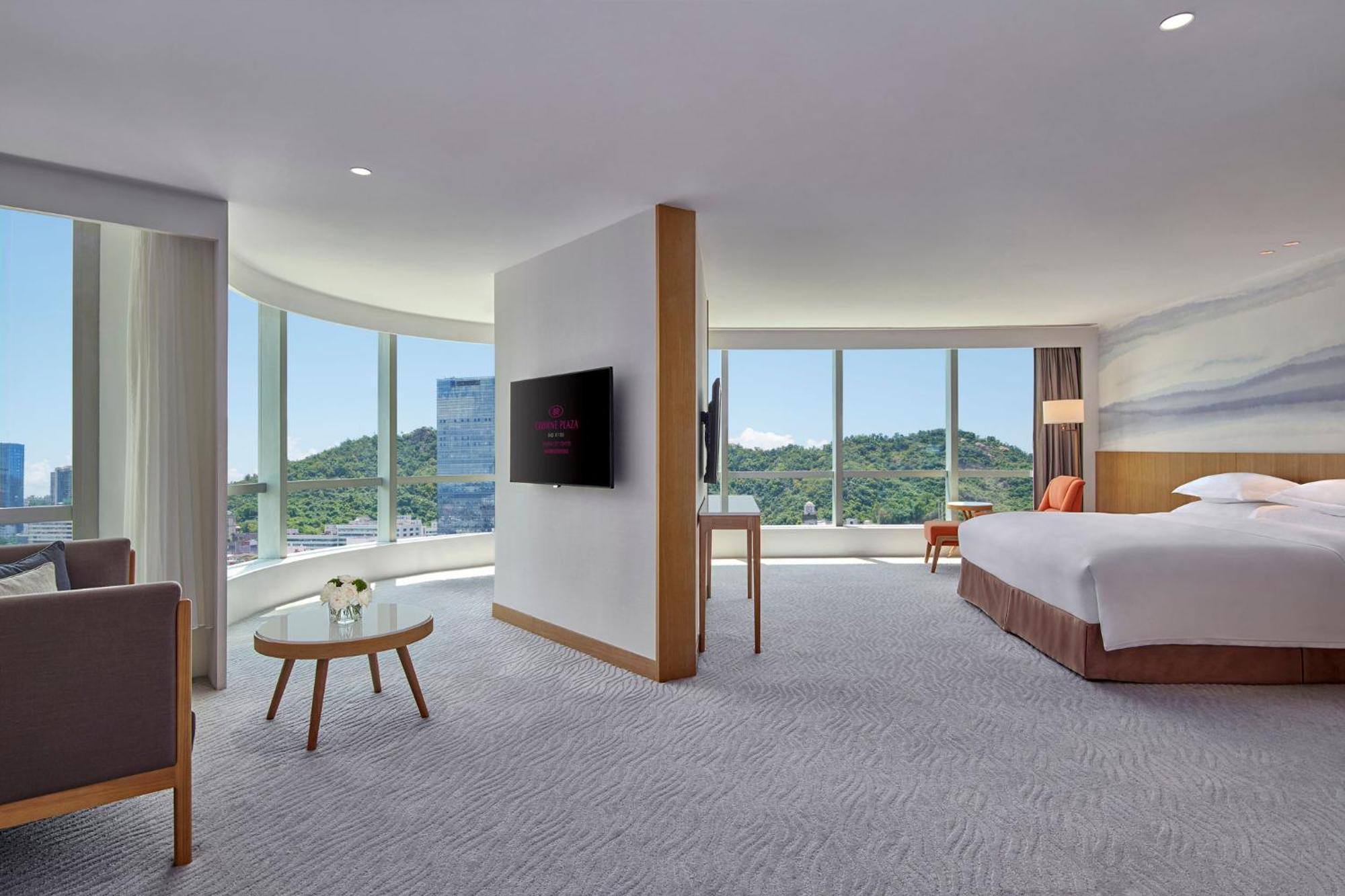 Crowne Plaza Zhuhai City Center By Ihg - Offers Free One-Way Shuttle To Chimelong Ocean Kingdom Ngoại thất bức ảnh