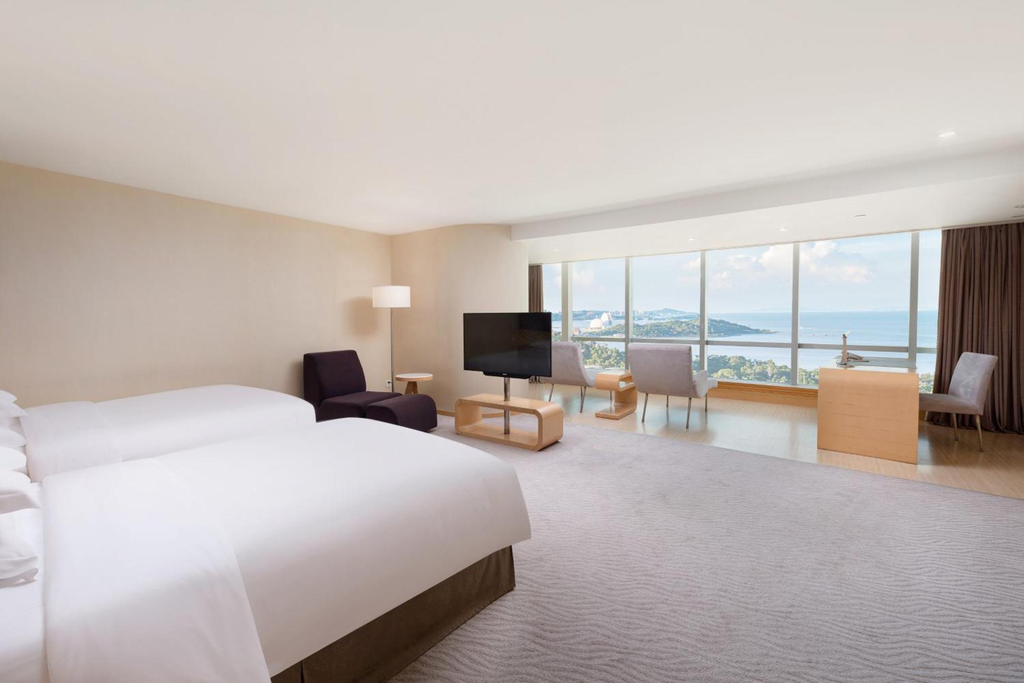 Crowne Plaza Zhuhai City Center By Ihg - Offers Free One-Way Shuttle To Chimelong Ocean Kingdom Ngoại thất bức ảnh
